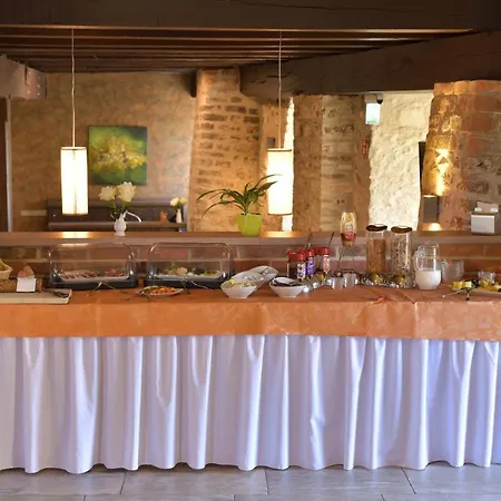 Schloss Hotel 3*