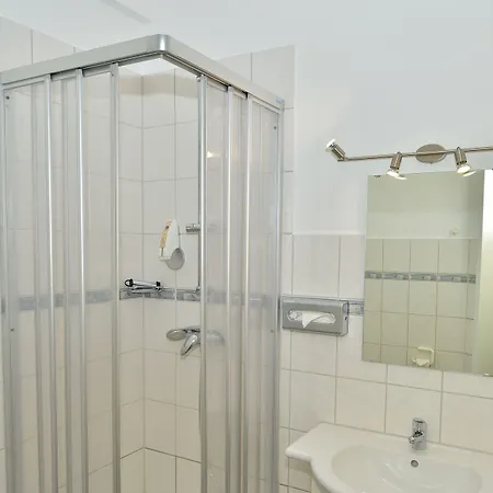 Schloss Hotel 3*