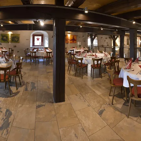Schloss Hotel 3*